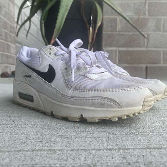 Nike Air Max - Picture 2 of 6